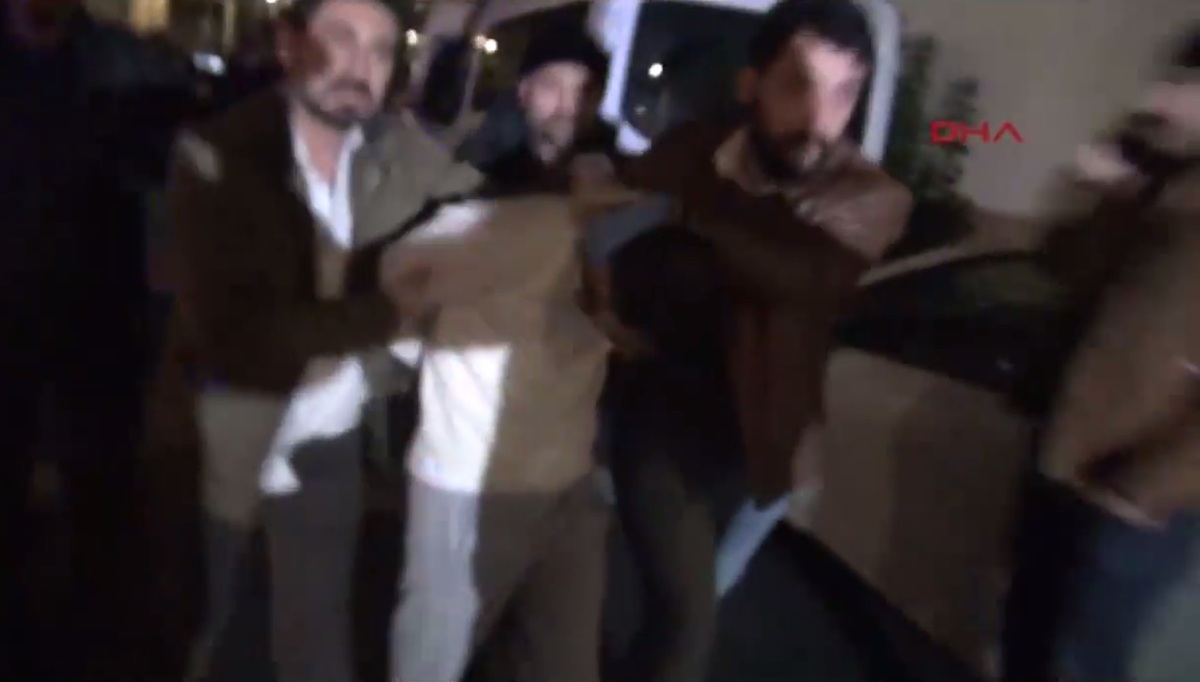 Κωνσταντινούπολη: Πανδαιμόνιο! Τα πρώτα βίντεο και φωτογραφίες από την σύλληψη