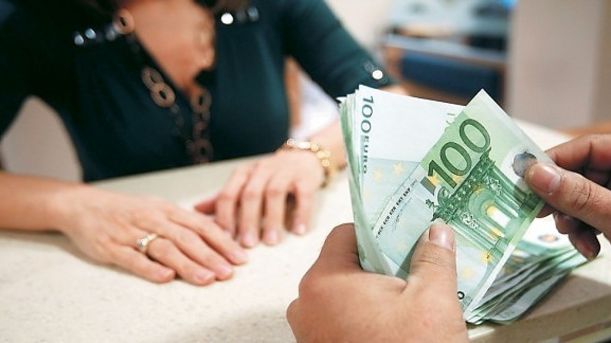 Απίστευτη κομπίνα! Επι πέντε χρόνια έπαιρναν τη σύνταξη νεκρής
