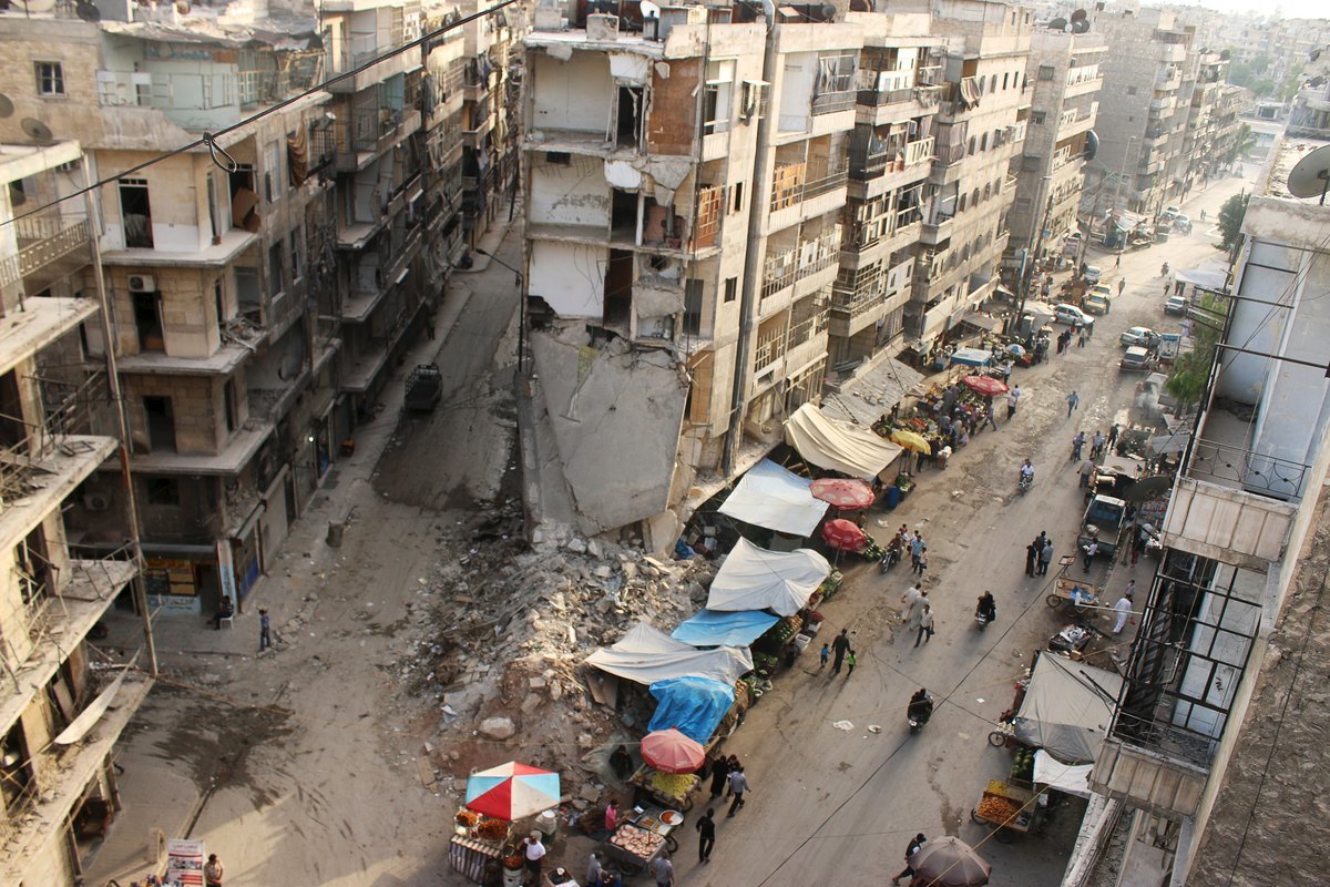 Συρία: Οι κυβερνητικές δυνάμεις έχασαν τον έλεγχο σημαντικού στρατιωτικού κέντρου στο Χαλέπι