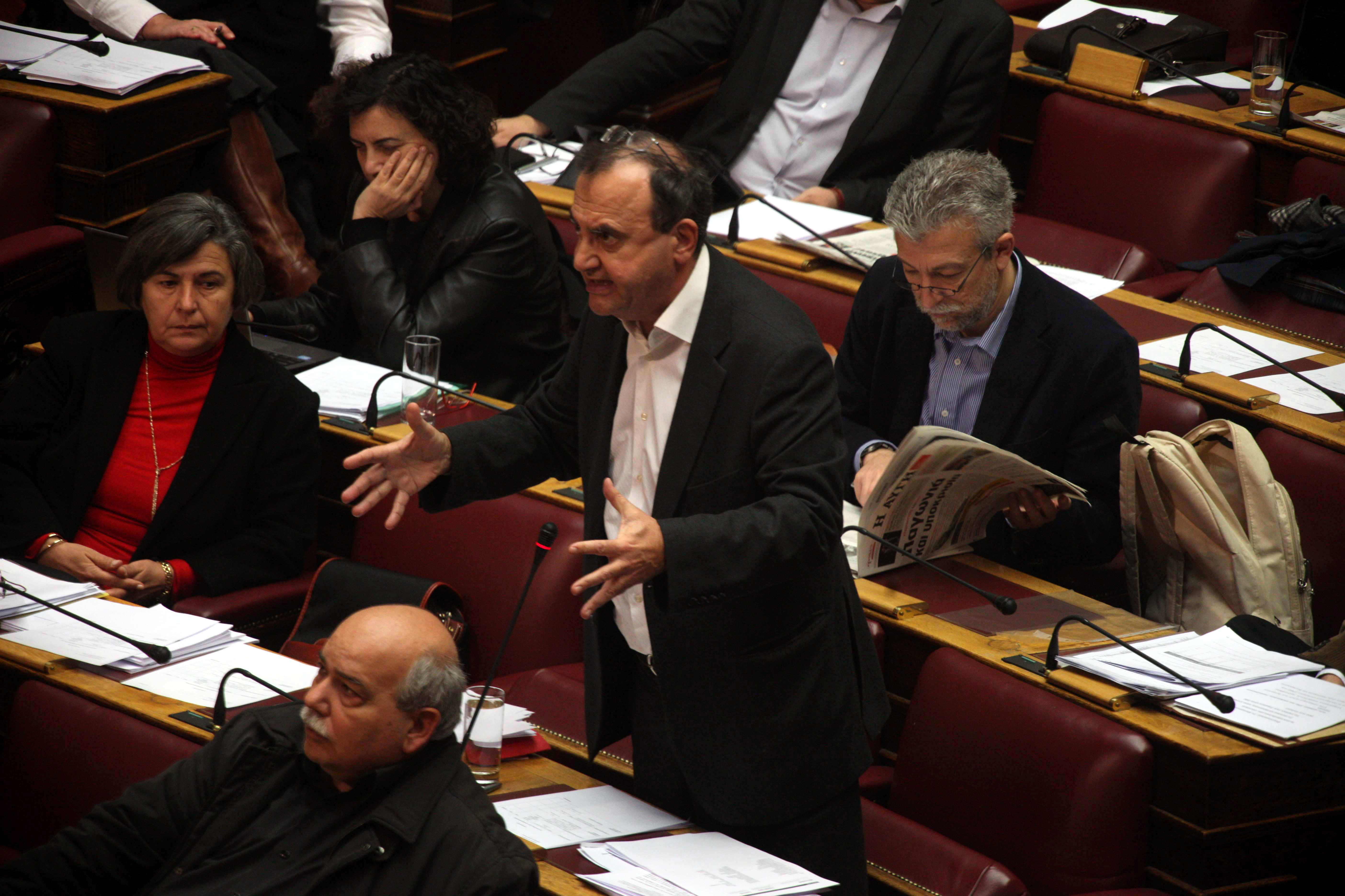ΣΥΡΙΖΑ: Κανένα νοικοκυριό να μην μείνει χωρίς ρεύμα και θέρμανση