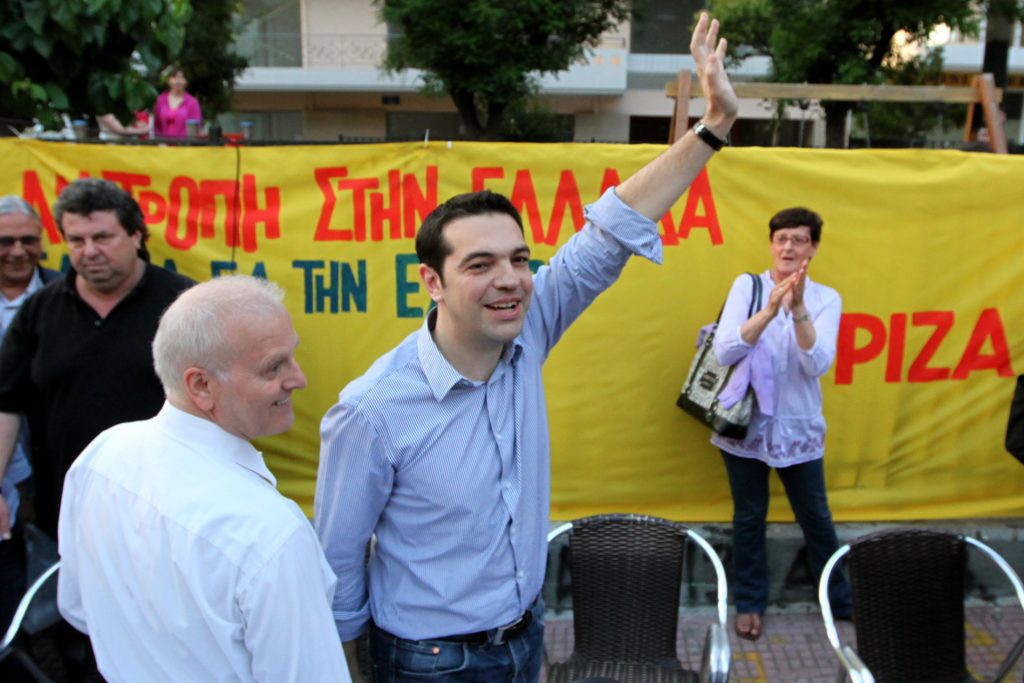 Σύγχυση για το τί θα πράξει ο ΣΥΡΙΖΑ – Έκτακτη εισφορά 1% σε 700.000 νοικοκυριά – Μπαλάφας: “Μείωση εξοπλιστικών κι ας το ρισκάρουμε με την Τουρκία”