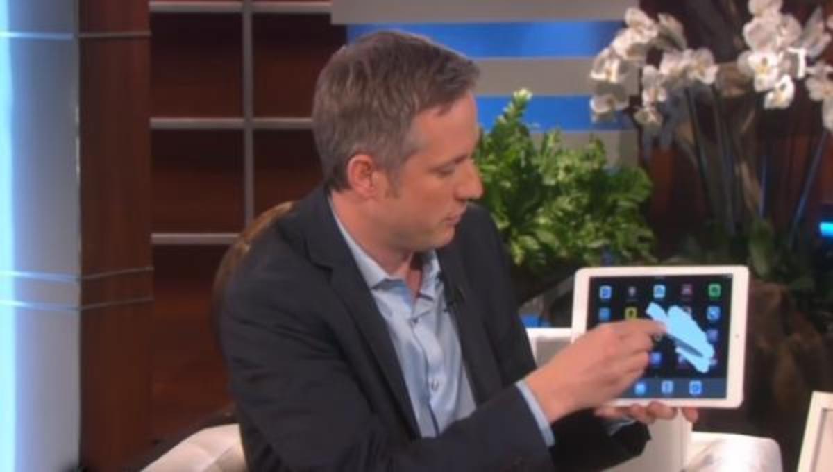 O μάγος του iPad …και τα καλύτερα βίντεο της Πέμπτης