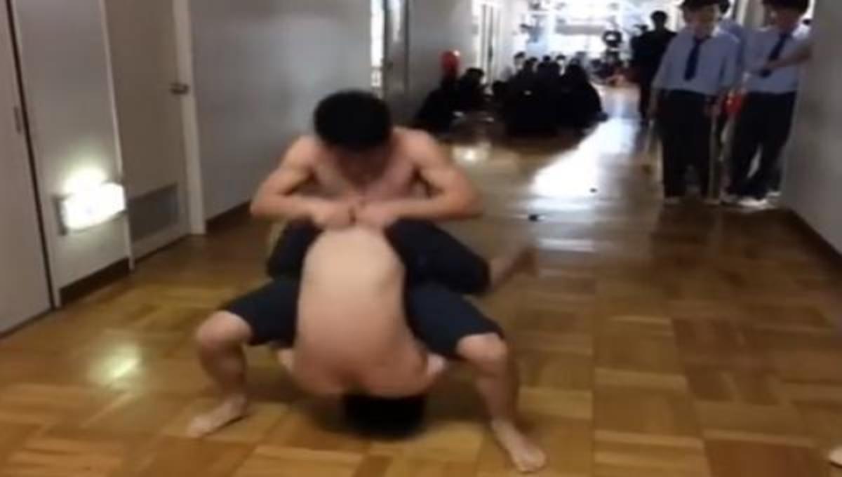 Κάνοντας κωλοτούμπες στην Ιαπωνία … και τα καλύτερα βίντεο της Δευτέρας