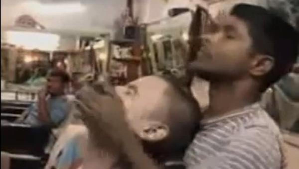 Μασάζ κεφαλιού στην Ινδία… και τα καλύτερα βίντεο της Τετάρτης