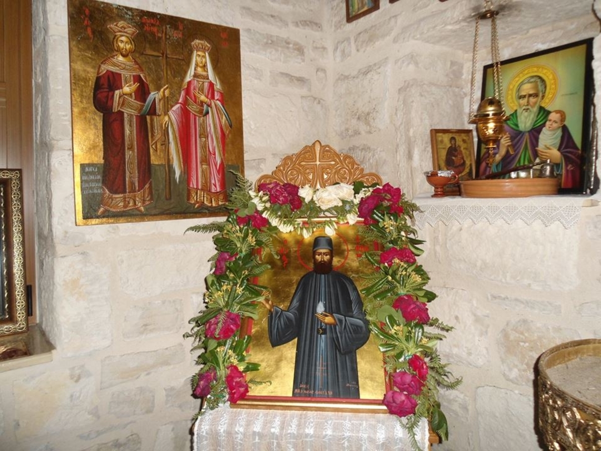 Ηράκλειο: Το συγκλονιστικό τάμα στον Αγιο Εφραίμ! Χτίζει λιθαράκι – λιθαράκι το ναό