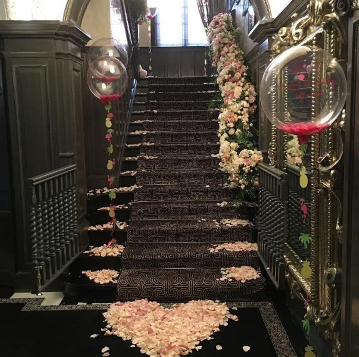 Ξόδεψε μια περιουσία για να γιορτάσει τα γενέθλιά της η χρυσή κληρονόμος της Formula 1!