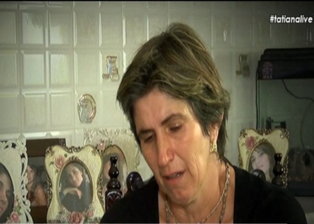 Το ξέσπασμα της μητέρας της 19χρονης από τη Λέρο στην Tatiana Live: “Η κόρη μου δολοφονήθηκε, δεν αυτοκτόνησε”