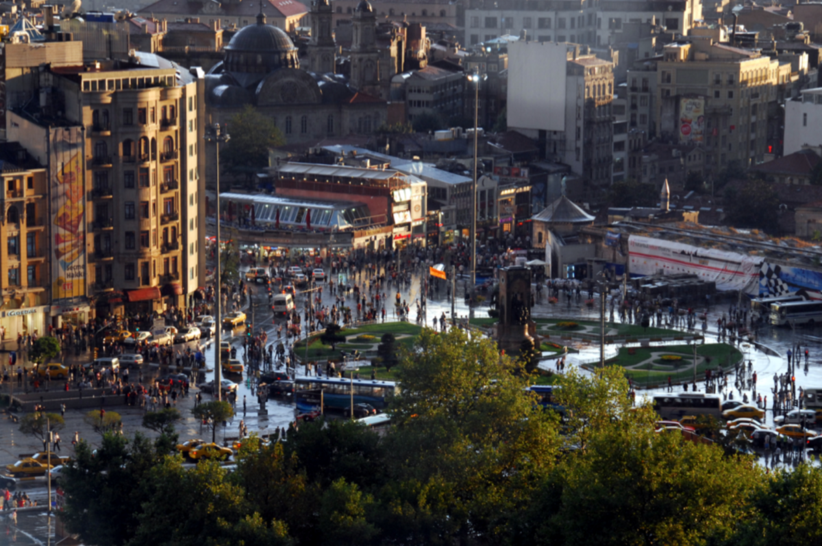 Η “ελληνική πτυχή” των ταραχών στη πλατεία Ταξίμ