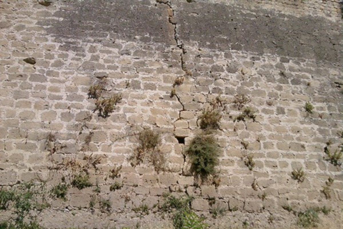 Ηράκλειο: Έπεσε από τα Ενετικά Τείχη και σώθηκε!