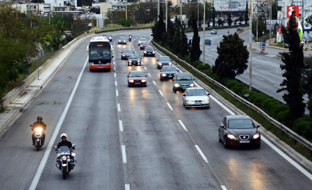 Τέλη κυκλοφορίας αυτοκινήτων: Κατατέθηκε η τροπολογία – Δείτε τι θα πληρώσετε!