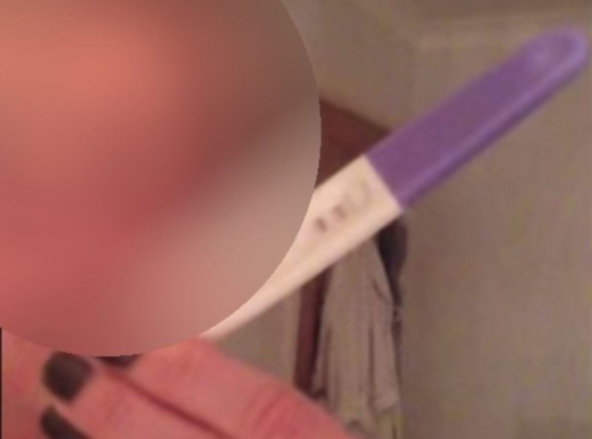 Παρουσιάστρια αποκάλυψε την εγκυμοσύνη της μέσω social media!