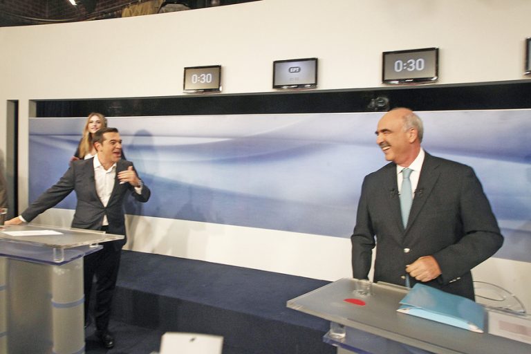 Debate πολιτικών αρχηγών: Το… ατύχημα του Τσίπρα και ο χαβαλές με Μεϊμαράκη (ΦΩΤΟ)