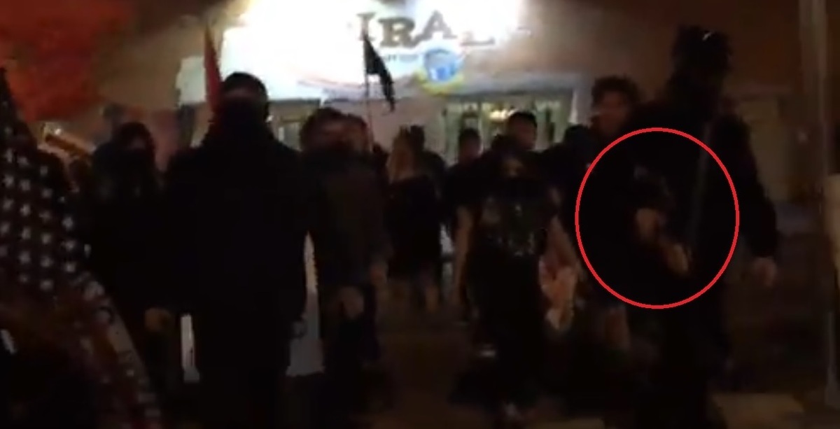 Ένοπλη… διαδήλωση κατά του Τραμπ στο Τέξας [vid]