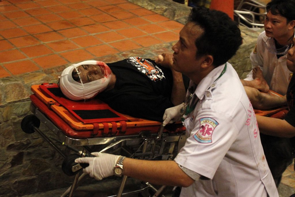Ταϊλάνδη: 19 νεκροί, 825 τραυματίες στις ταραχές