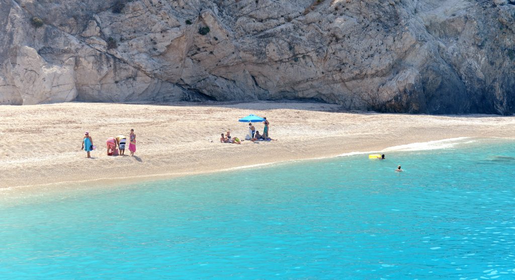 Ανεβαίνει η θερμοκρασία τη Δευτέρα