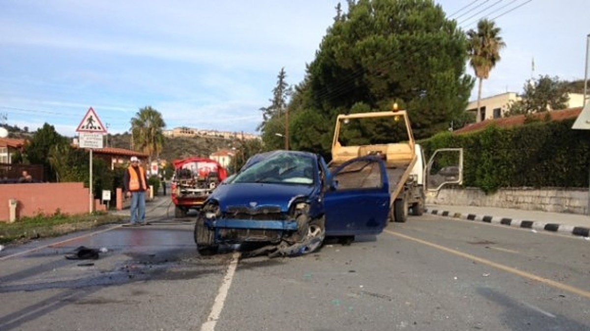 Νεκροί δύο νέοι άνθρωποι τα ξημερώματα