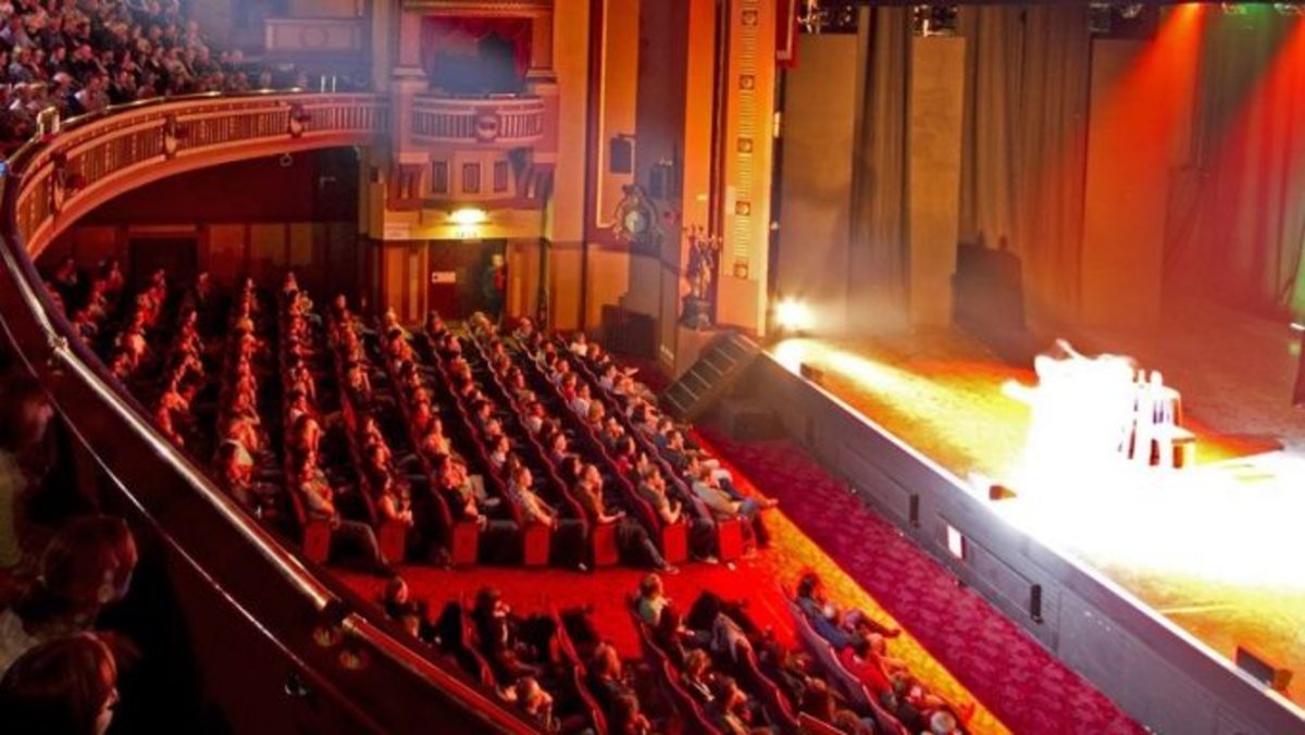 Ξεσπά Ελληνίδα ηθοποιός: «Μου ζητούν 13.000 ευρώ αναδρομικά! Είναι γελοίοι και κατάπτυστοι»