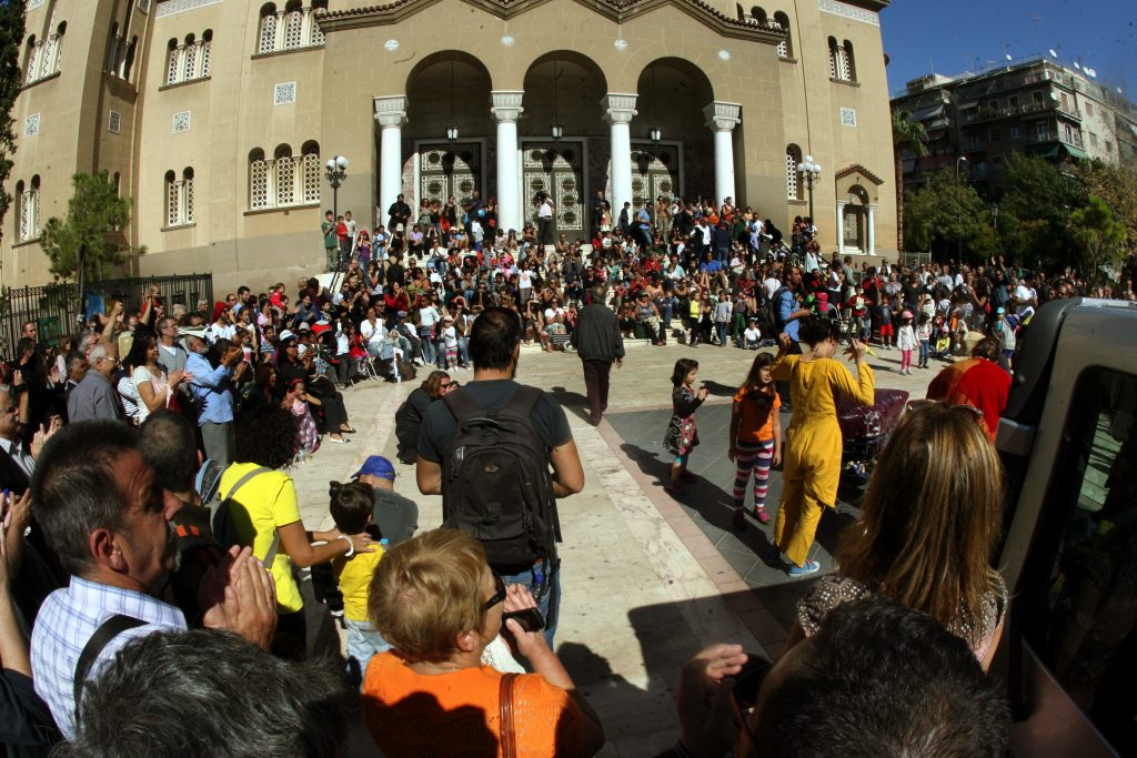 “Θέατρο Δρόμου” για την εξάλειψη της βίας κατά των γυναικών, στο κέντρο της Αθήνας