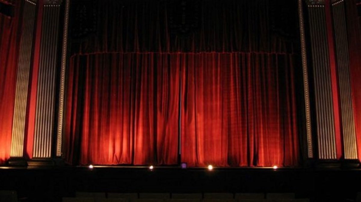 «Είχα βγει ξεκούμπωτη σε παράσταση και…»