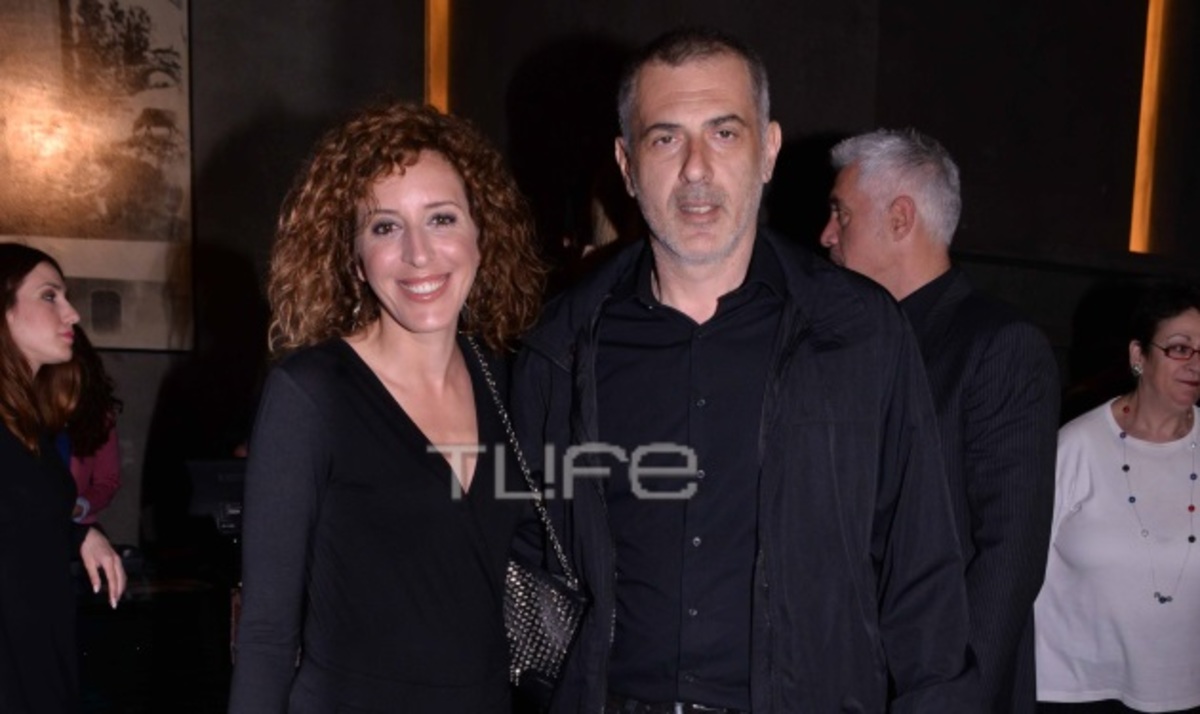 Σπάνια κοσμική έξοδος του Δήμαρχου Πειραιά Γιάννη Μώραλη με την σύζυγό του!