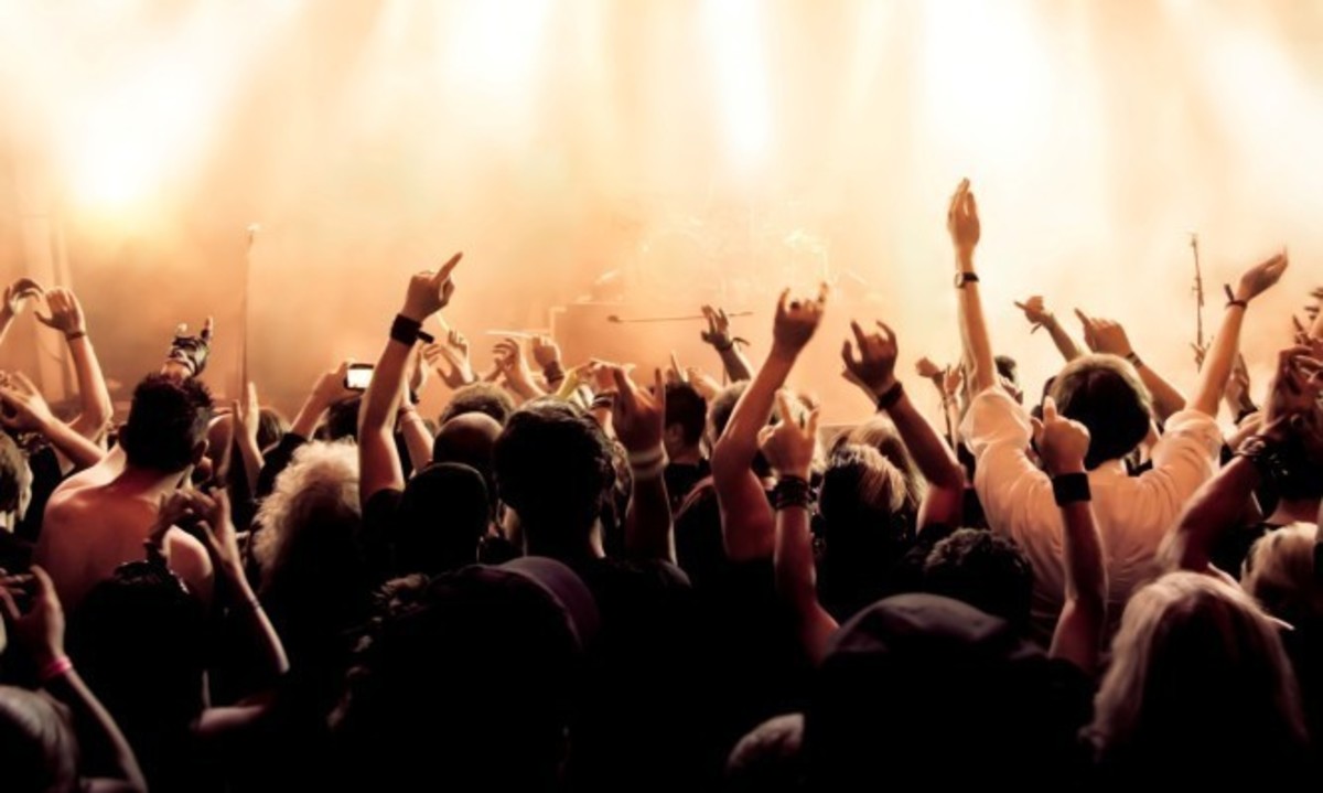 Μουσική και στρες: Πώς συνδέονται – Τι προτρέπουν οι ερευνητές