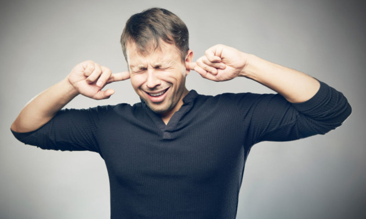 Τι γίνεται όταν βουίζουν τ’ αυτιά σας; Τι να κάνετε εκείνη την ώρα