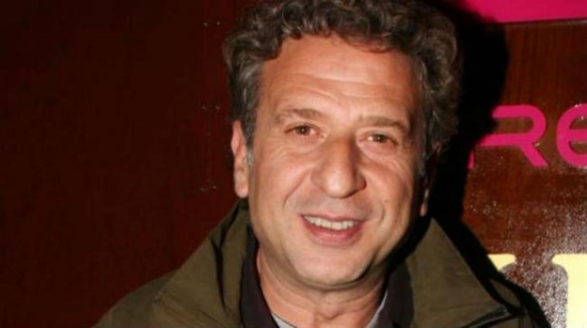 Έμφραγμα επί σκηνής έπαθε ο Κώστας Κόκλας – Τι του έκαναν οι χειρουργοί στο νοσοκομείο