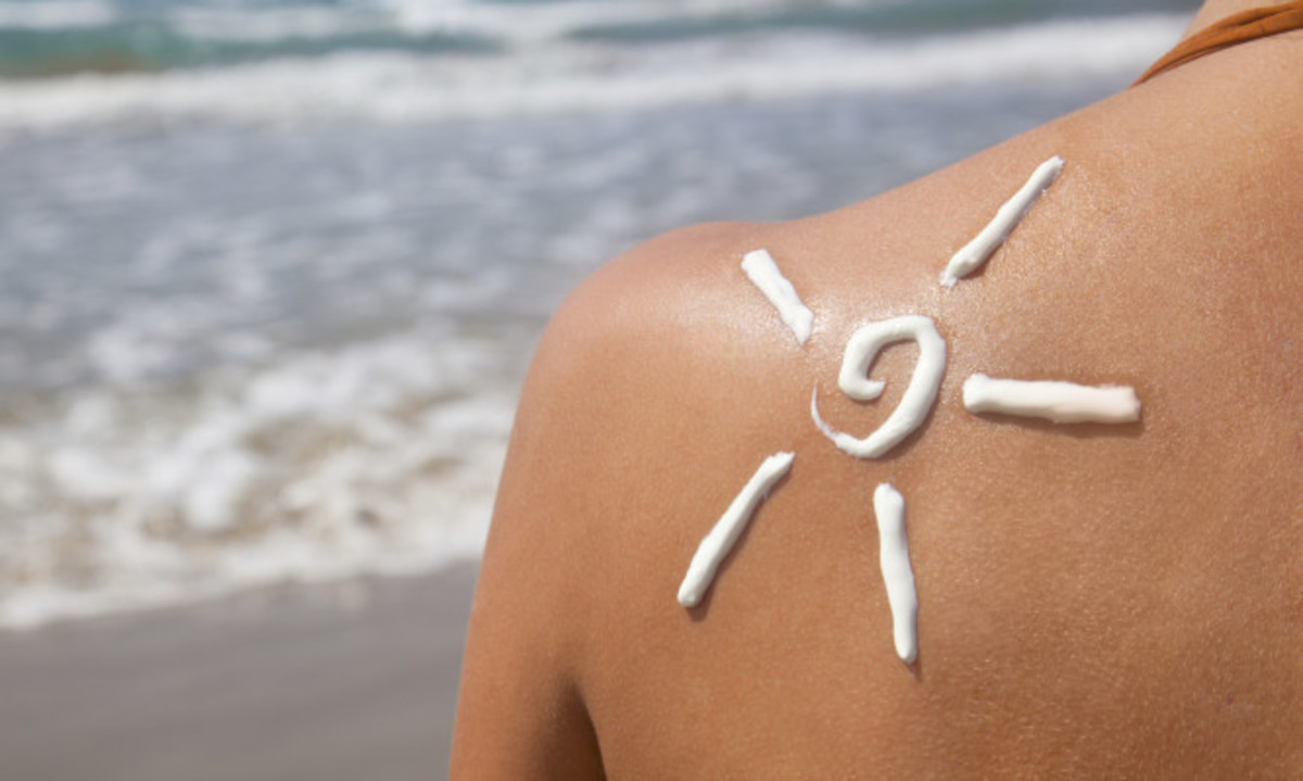 Ακτίνες UVA και UVB: Τι κάνει ο κάθε τύπος στο δέρμα σας – Τι ισχύει με τον δείκτη SPF στα αντηλιακά