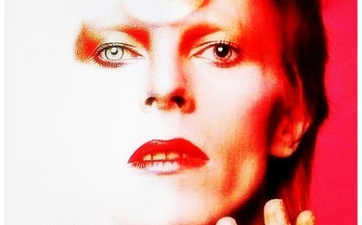 David Bowie: Τι γινόταν με το χρώμα των ματιών του – Η απίστευτη εξήγηση