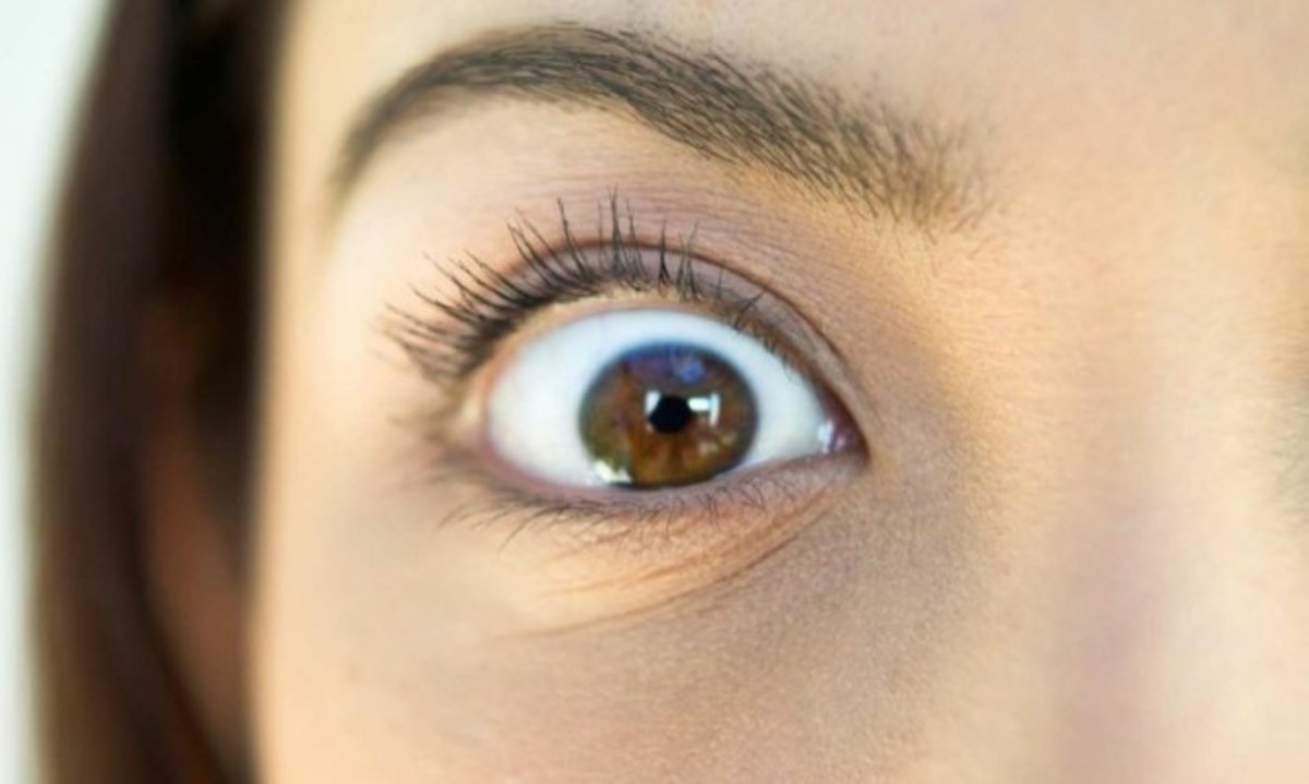 Πετάει το μάτι σας; Δείτε με ποιες ασθένειες συνδέεται το φαινόμενο