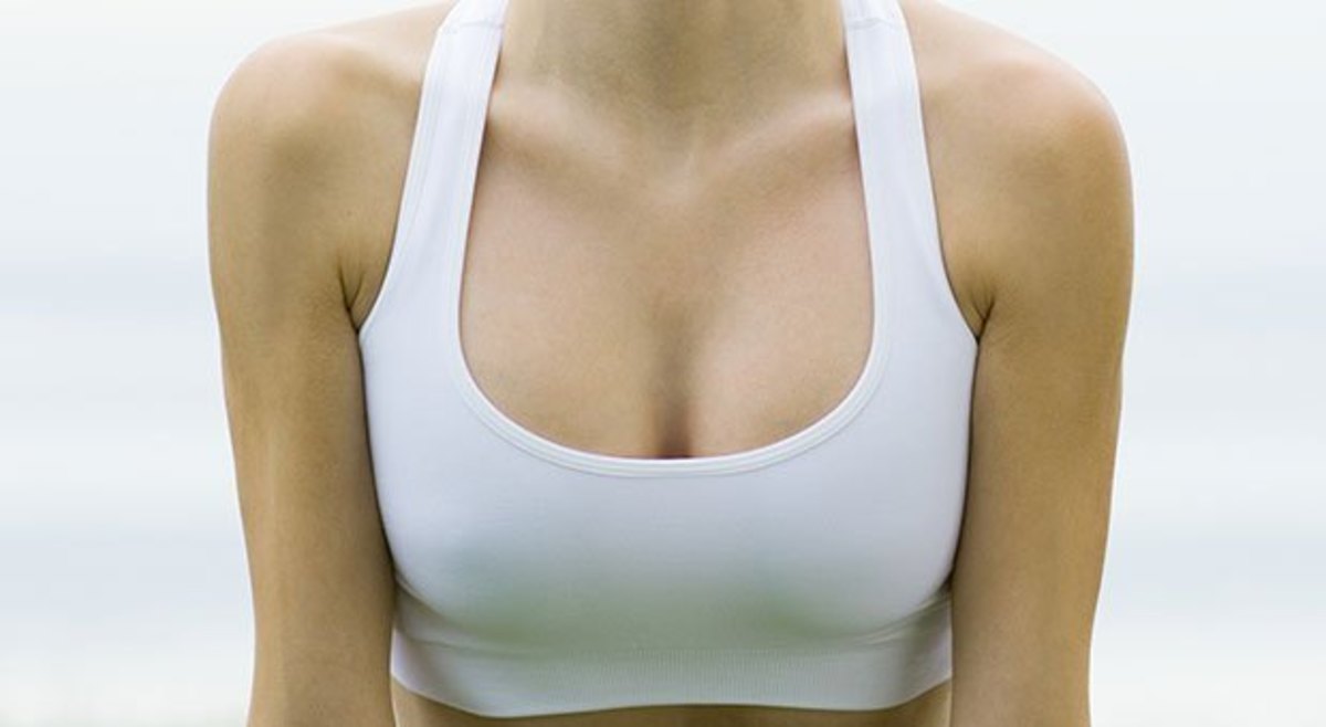 Φυσική ανόρθωση στήθους μέσα από 4 απλές ασκήσεις (φωτό+βίντεο)