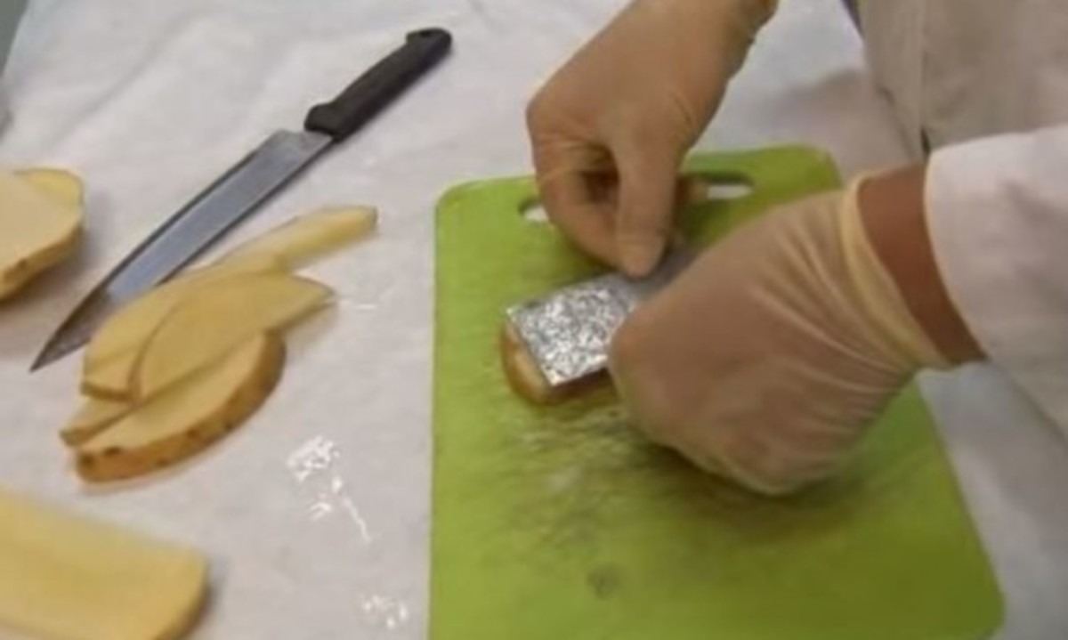 Με βραστές πατάτες μπορείτε να έχετε φως σε ένα δωμάτιο για έναν μήνα – Δείτε πώς! (ΒΙΝΤΕΟ)