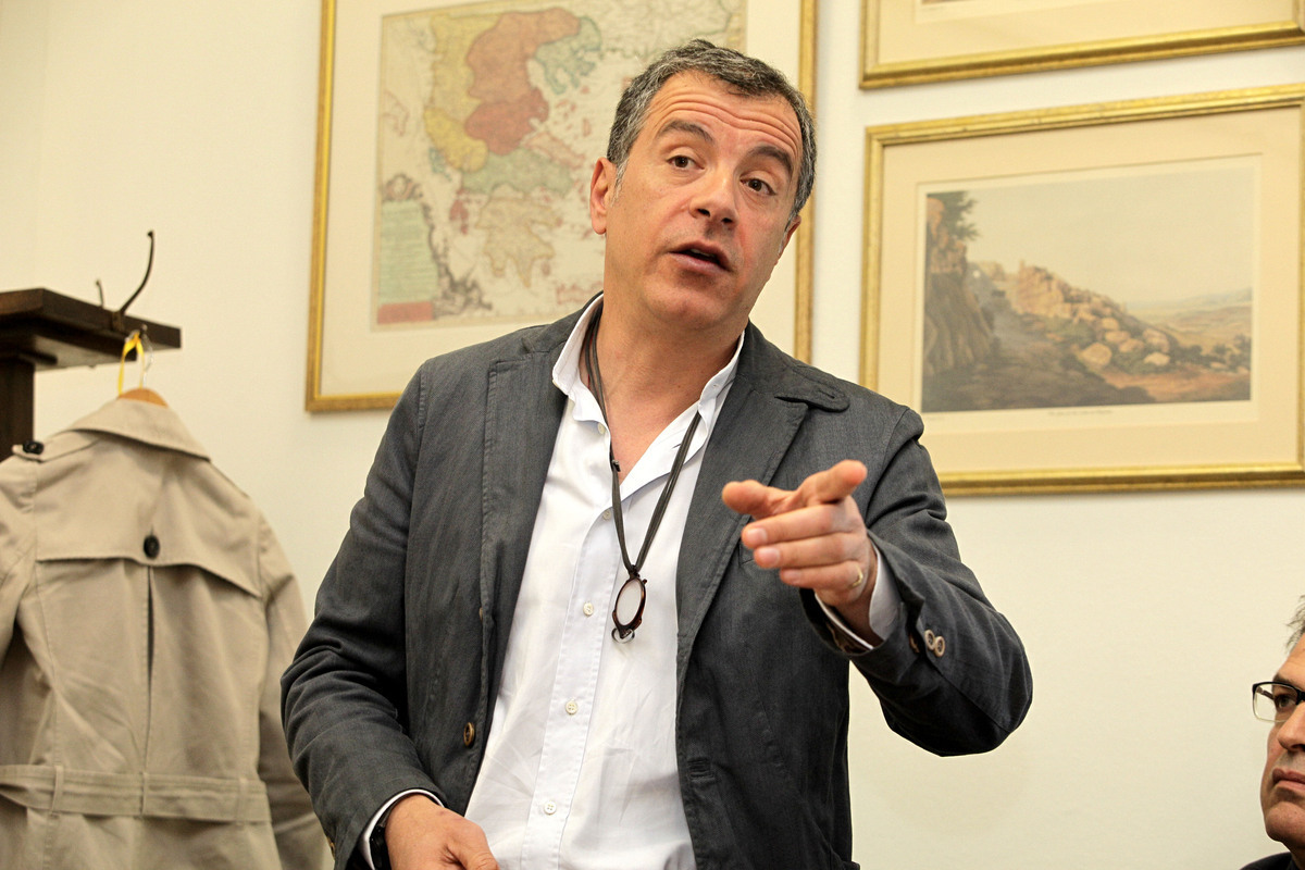 Νέα φορολογικά μέτρα “βλέπει” τον Μάιο ο Θεοδωράκης