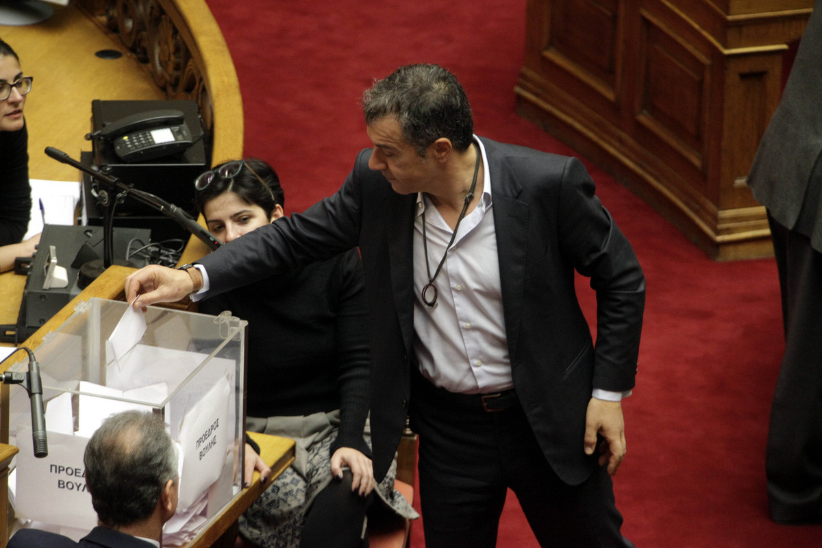 Και το Ποτάμι κατά της Κωνσταντοπούλου