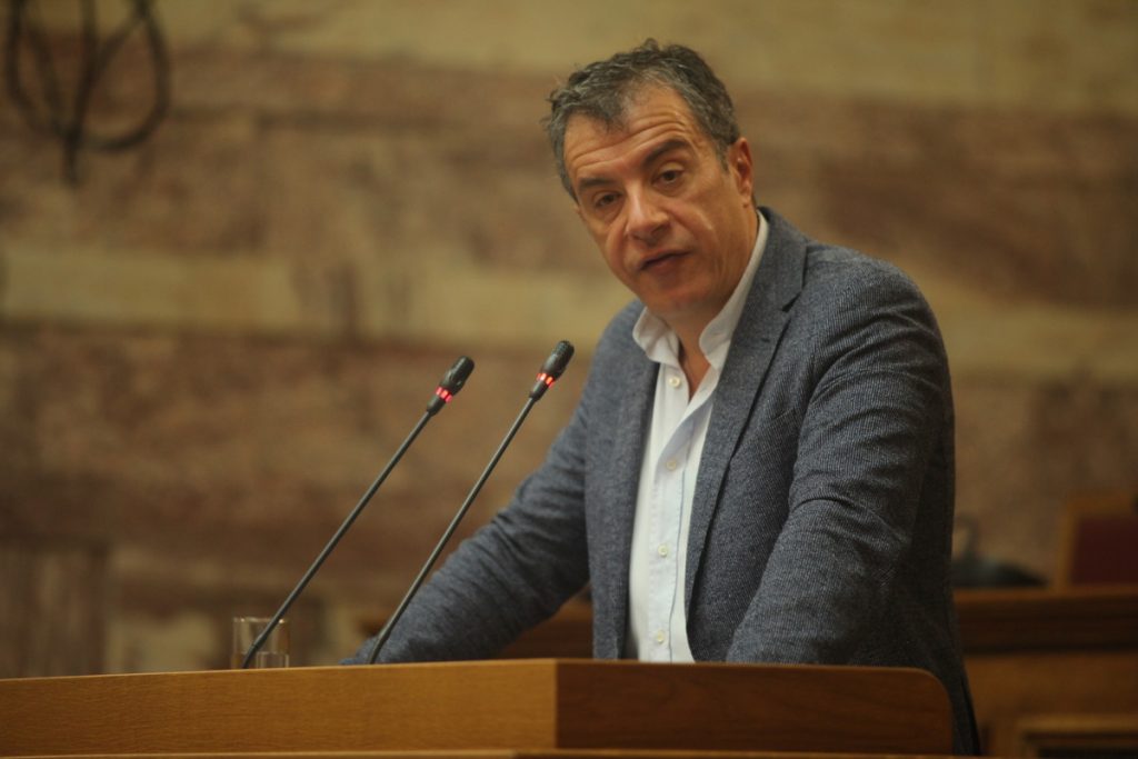 Με τι παρομοίασε ο Θεοδωράκης τον Καμμένο;