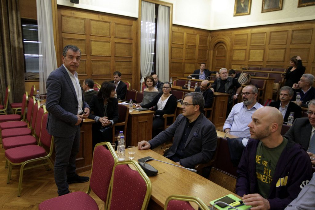 Σ. Θεοδωράκης: “Ανεγκέφαλοι στήνουν σκηνικό ρήξης Ελλάδας-Γερμανίας