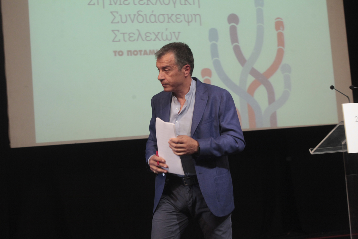 O Σ. Θεοδωράκης βλέπει εκλογές μέσα στο 2015