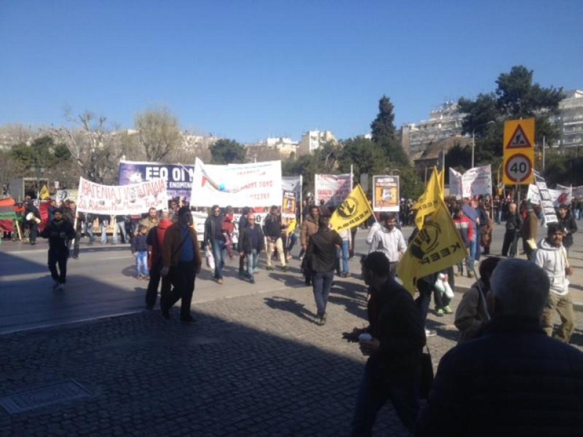 “Έξω οι νεοναζί και οι ρατσιστές” φωνάζουν στη Θεσσαλονίκη (ΒΙΝΤΕΟ)