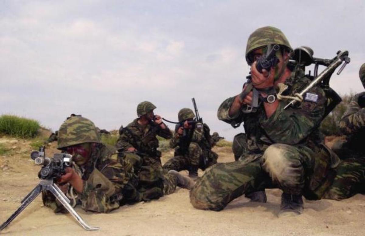 Παναγιωτόπουλος: “Η θητεία ήταν και θα παραμείνει υποχρεωτική” – Απάντηση στη Κομισιόν