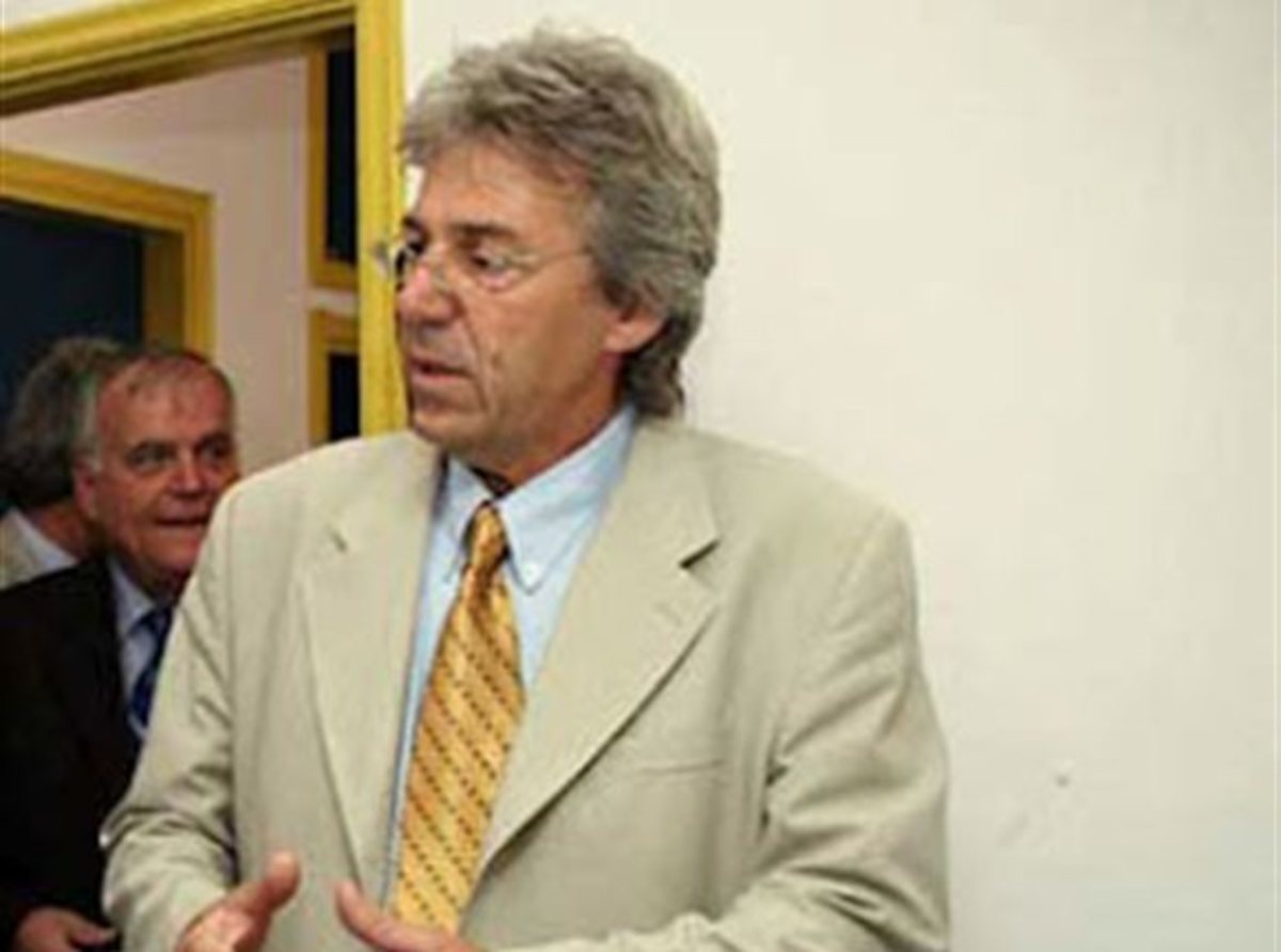 Kηδεύτηκε ο Δήμαρχος Τήλου