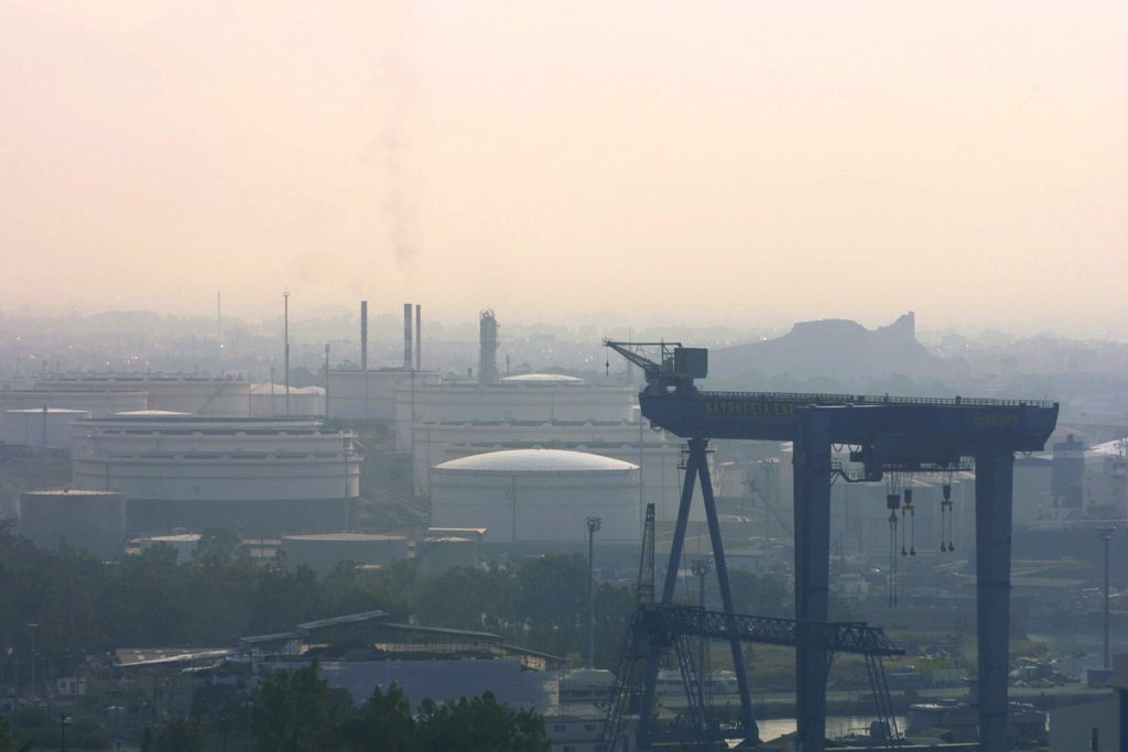 Μόνο μία προσφορά για το Θριάσιο Πεδίο – Εκτός η COSCO