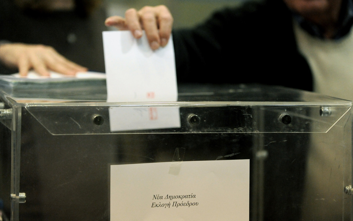 Αποτελέσματα εκλογών ΝΔ: Ανατροπή στην Τήνο – Άλλος νικητής στο α’ γύρο, άλλος σήμερα!