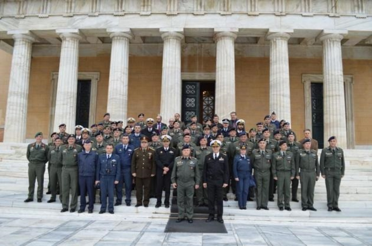 Επίσκεψη σπουδαστών ΣΕΘΑ στη βουλή των Ελλήνων (ΦΩΤΟ)