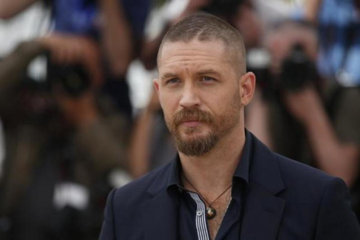 Ολόγυμνος σε παγωμένη λίμνη ο σέξι Tom Hardy! (Φωτό)