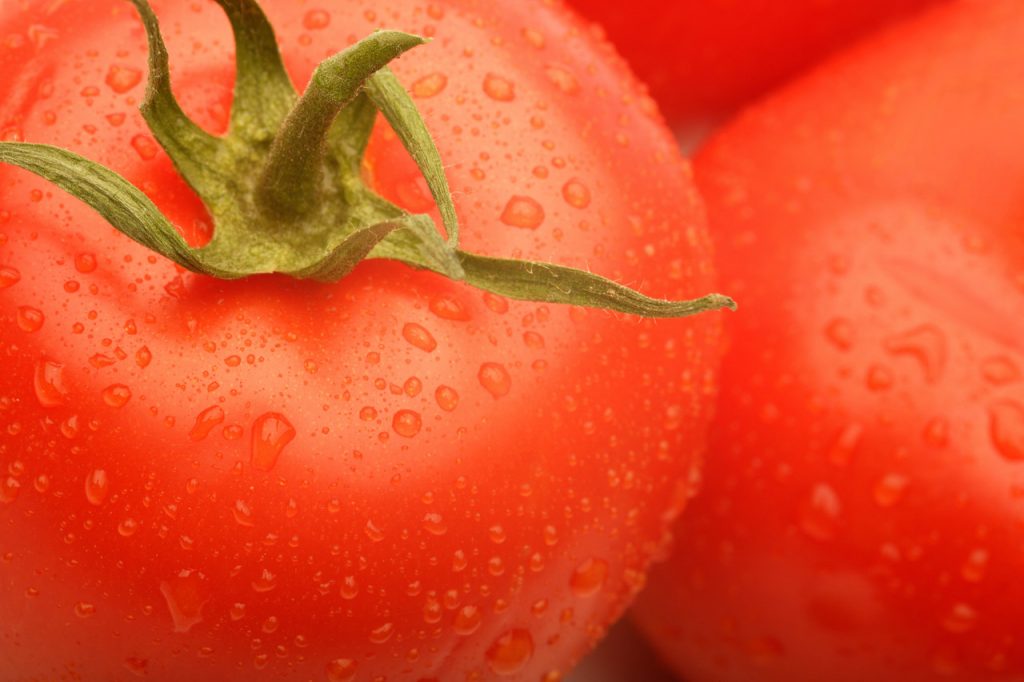 Τελικά η ντομάτα αδυνατίζει ή παχαίνει;