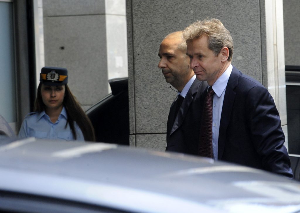 Ξαφνική συνάντηση για την Ελλάδα πριν το Eurogroup – Δεν δέχονται οι δανειστές να μετατεθούν ασφαλιστικό και εργασιακά – Τι ζητούν για το ΦΠΑ