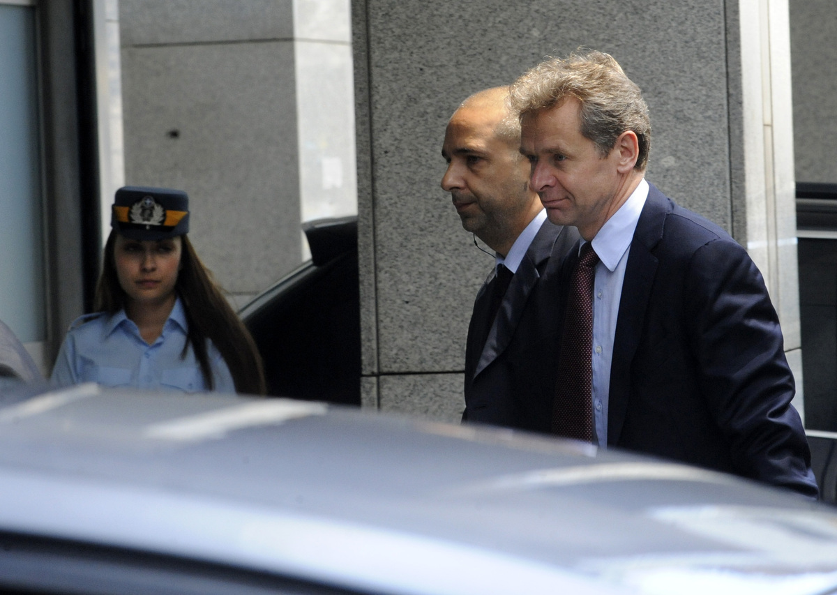 Ξαφνική συνάντηση για την Ελλάδα πριν το Eurogroup – Δεν δέχονται οι δανειστές να μετατεθούν ασφαλιστικό και εργασιακά – Τι ζητούν για το ΦΠΑ