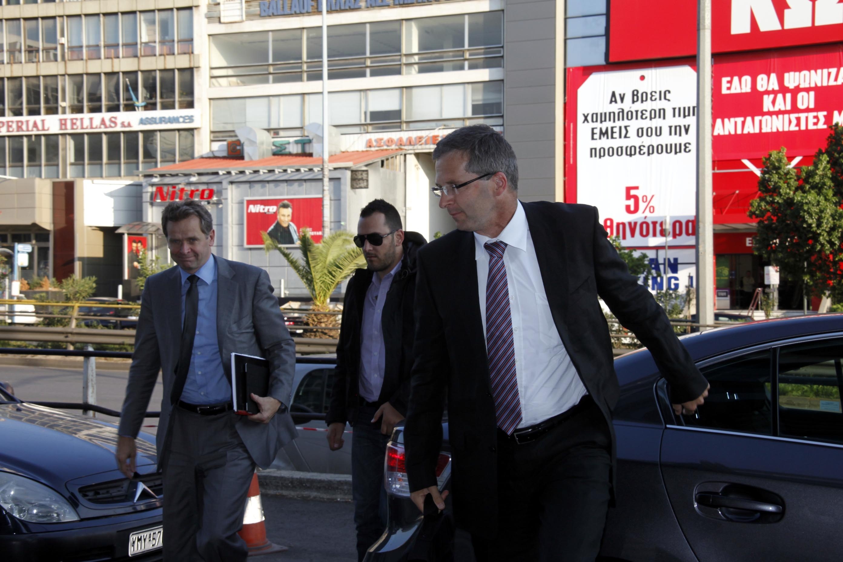 Ο Σαμαράς επιμένει για την εφεδρεία ενώπιον της τρόικας