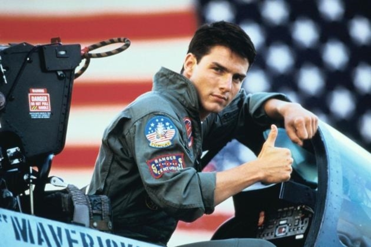 Top Gun: Ο Τομ Κρουζ βάζει ξανά τη στολή του πιλότου! [pics]