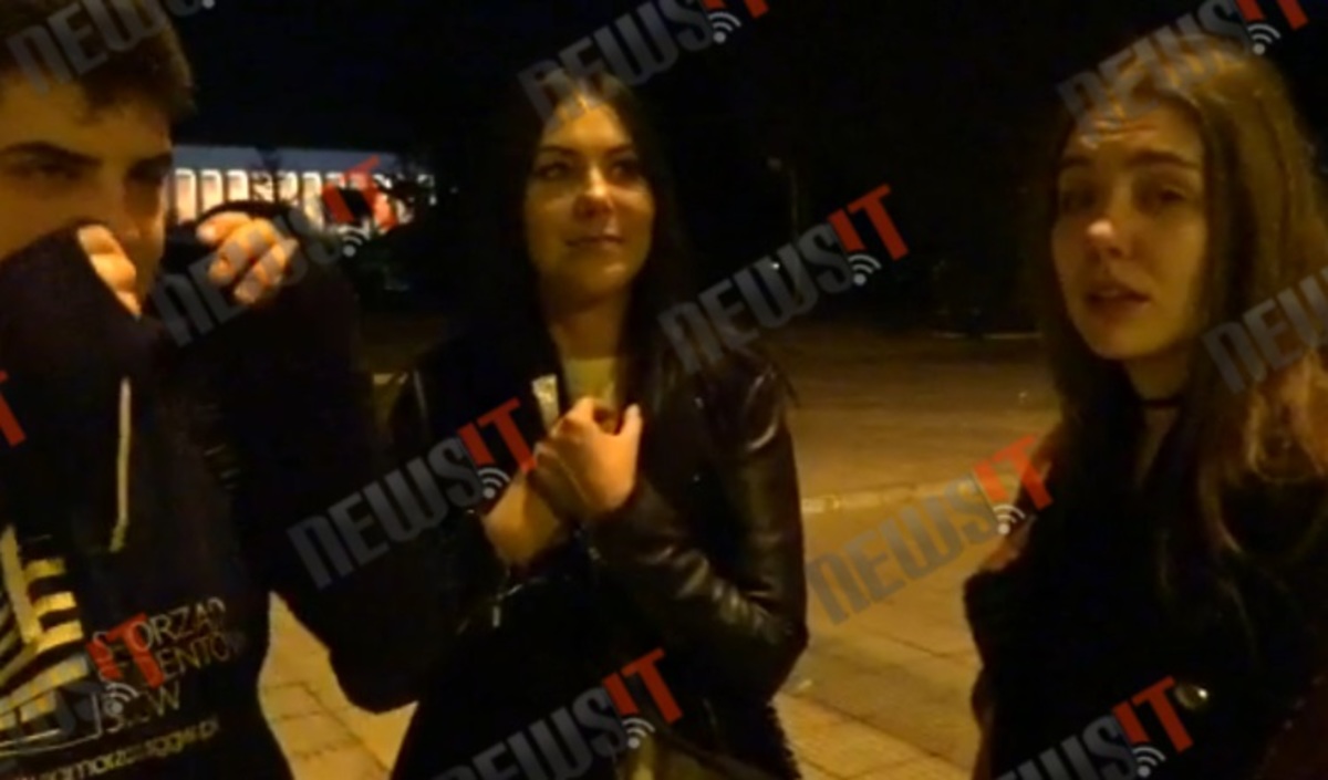 Τουρίστες στα επεισόδια